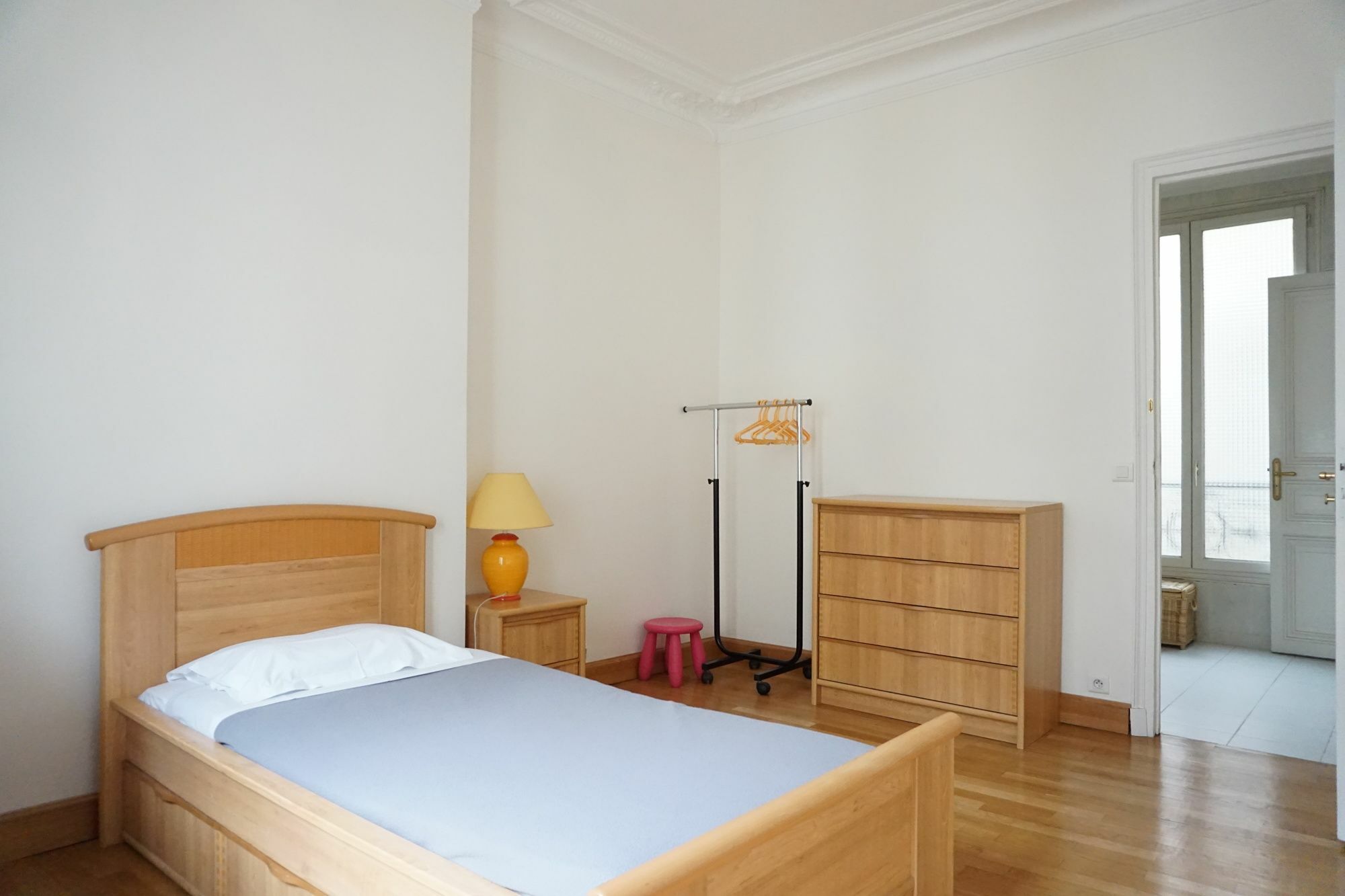Place Des Etats Unis-5 Pieces-130 M² -paris 16 Apartment *